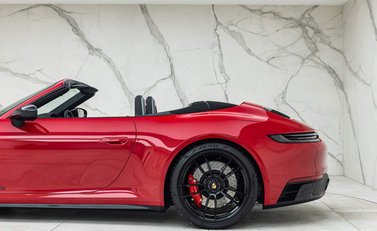 Porsche 911 Carrera GTS Cabriolet (992) 34