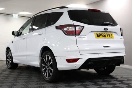 Ford Kuga ST-LINE 13