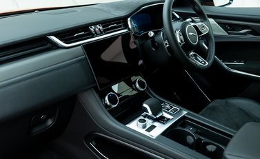 Jaguar F-Pace SVR 20