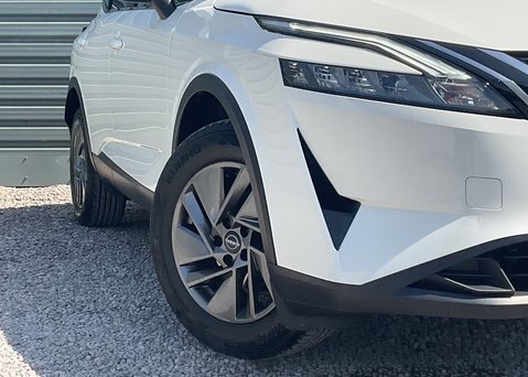 Nissan Qashqai DIG-T ACENTA PREMIUM DCT MHEV 4