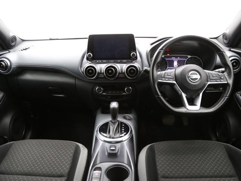 Nissan Juke 1.0 DIG-T N-Connecta DCT Auto Euro 6 (s/s) 5dr 9