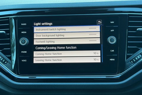 Volkswagen T-Roc R TSI 4MOTION DSG -CHEAPEST 'R' FOR SALE -FULL SERVICE HISTORY -HPI CLEAR 46