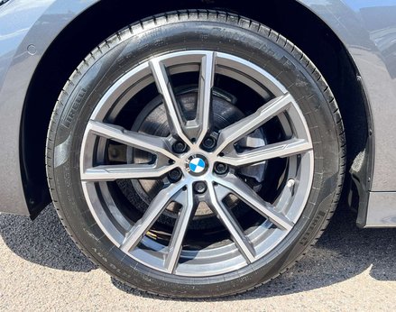 BMW 3 Series 2.0 320i Sport Auto 4dr 12