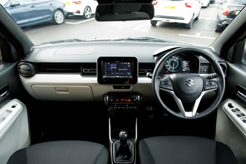 Suzuki Ignis SZ5 ALLGRIP SHVS MHEV 3
