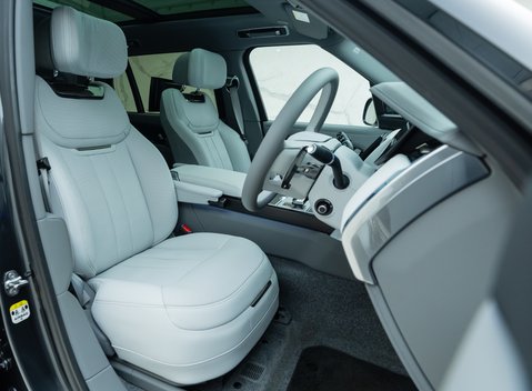 Land Rover Range Rover P615 SV LWB 15