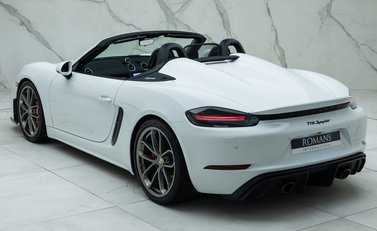 Porsche 718 SPYDER 15