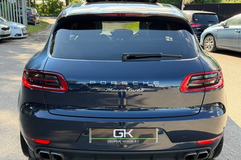 Porsche Macan TURBO PDK - HUGE SPEC - PAN ROOF - BOSE - CARPLAY 9