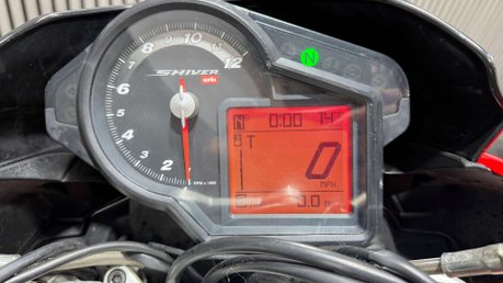 Aprilia Shiver 2013 13K SUPERMOTO PROJECT BIKE SPARES OR REPAIR 8