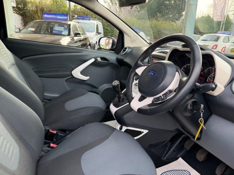 Ford Ka 1.2 Zetec Euro 5 (s/s) 3dr 21