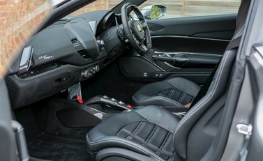 Ferrari 488 Spider 16