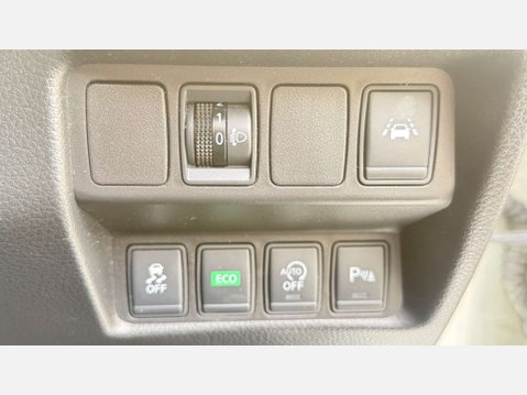 Nissan Qashqai 1.2 Qashqai N-Connecta DiG-T CVT 5dr 22