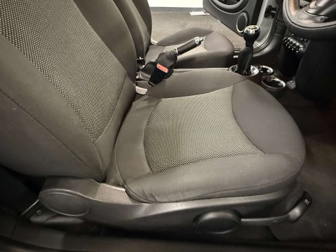 Mini Convertible 1.6 One 2dr 31