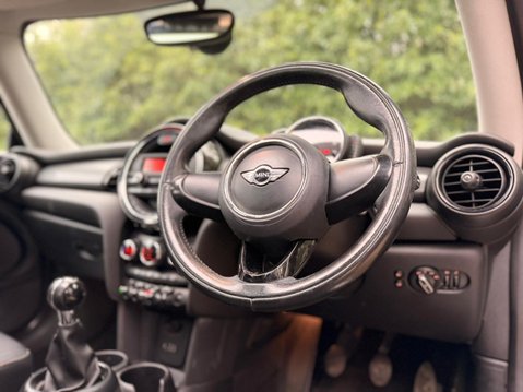 Mini Hatch 1.5 Cooper D Euro 6 (s/s) 3dr 20