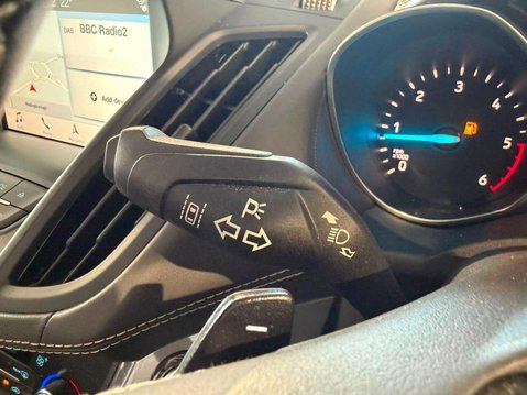 Ford Kuga 2.0 TDCi Vignale Powershift AWD Euro 6 (s/s) 5dr 26