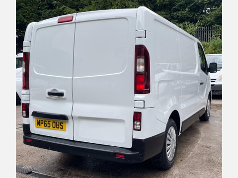 Renault Trafic 1.6 dCi 27 Business+ SWB Standard Roof Euro 5 5dr 12