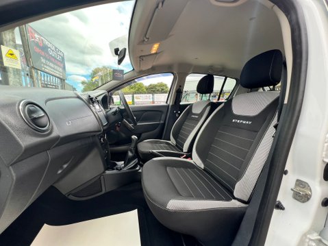 Dacia Sandero Stepway LAUREATE DCI 56