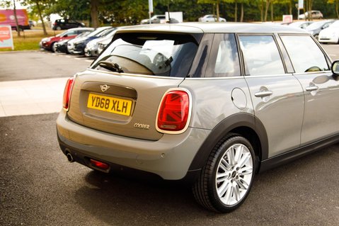 Mini Hatch COOPER 7