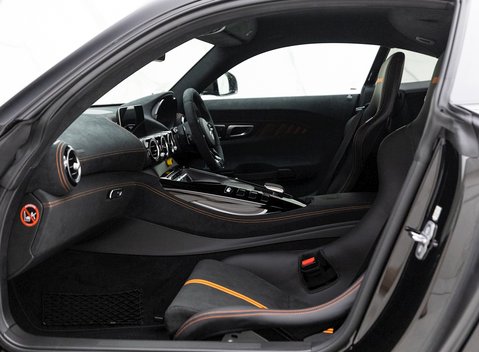 Mercedes-Benz Amg GT Black Series 13