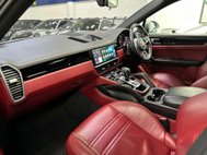 Porsche Cayenne 3.0T V6 Coupe 5dr Petrol TiptronicS 4WD Euro 6 (s/s) (340 ps) 30