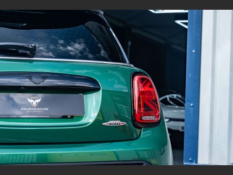 Mini Hatch 2.0 John Cooper Works Auto 3dr 27