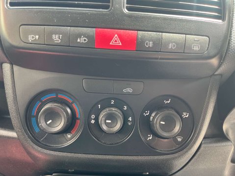 Fiat Doblo 1.2 Doblo 16V REAR ELECTRIC AND RACKING 24