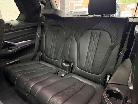 BMW X7 3.0 M50d SUV 5dr Diesel Auto xDrive Euro 6 (s/s) (400 ps) 42