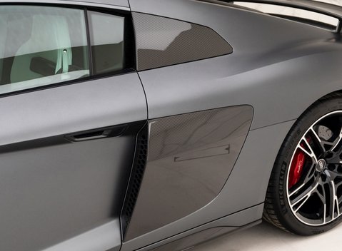 Audi R8 V10 Performance Carbon Black 20