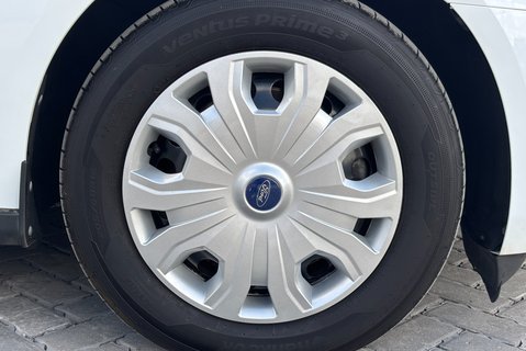Ford Transit Connect 230 Trend L2 120 ps Dciv - Air Con / 5 Seats 32