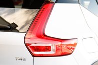 Volvo XC40 T4 R-DESIGN PRO 10