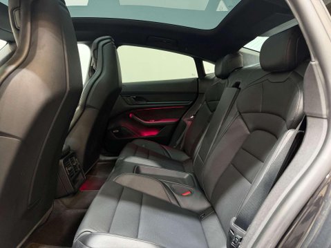 Porsche Taycan Performance 79.2kWh Saloon 4dr Electric Auto RWD (408 ps) 29