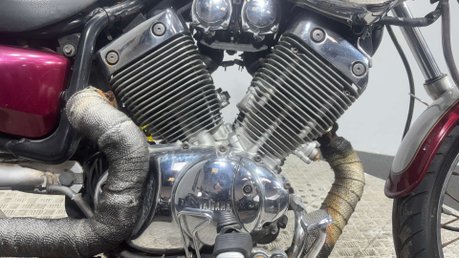 Yamaha XV 400 1995 37k running project bike spares or repair cruiser 400cc 22