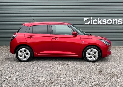 Suzuki Swift MOTION 8