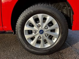 Ford Tourneo Custom 2.0 Tourneo Custom 320 Zetec EcoBlue Auto 4dr 18