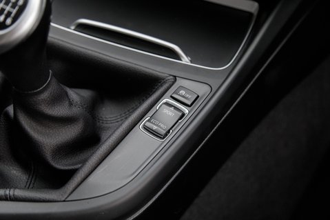 BMW 1 Series 118I SPORT 32