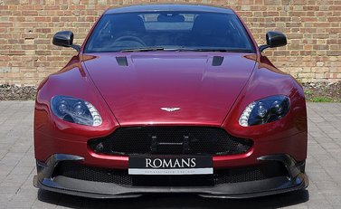 Aston Martin Vantage GT8 33