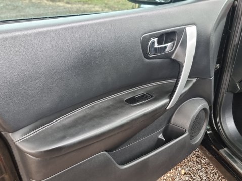 Nissan Qashqai TEKNA Just Serviced New MOT 32