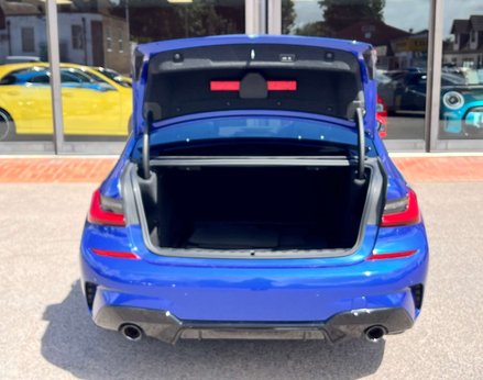 BMW 3 Series 2.0 320i M Sport Auto 4dr 90