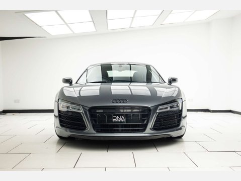 Audi R8 5.2 R8 Quattro V10 Semi-Auto 4WD 2dr 24