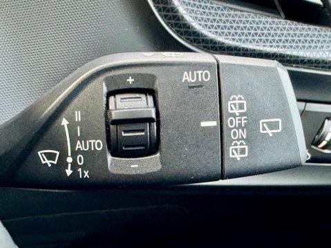 BMW 1 Series 1.5 118i Sport DCT Euro 6 (s/s) 5dr 32