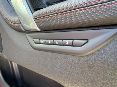 Land Rover Discovery Sport 1.5 P300e 12.2kWh R-Dynamic SE SUV 5dr Petrol Plug-in Hybrid Auto 4WD Euro 34