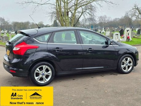 Ford Focus 1.6 Zetec S Powershift Euro 5 5dr 4