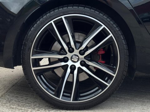 SEAT Leon 2.0 TSI Cupra 300 Euro 6 (s/s) 5dr 9