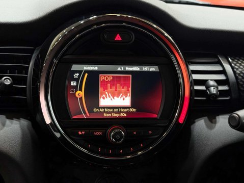 Mini Hatch 2.0 Cooper S Sport Hatchback 5dr Petrol Steptronic Euro 6 (s/s) (192 ps) 27