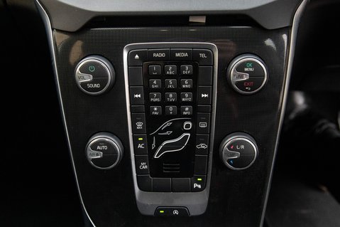 Volvo V40 T2 MOMENTUM 31