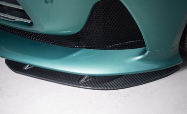 Aston Martin DB12 Coupe 31