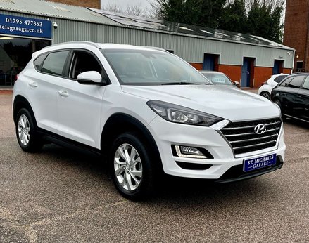 Hyundai TUCSON 1.6 Tucson SE Nav GDi 2WD 5dr 4