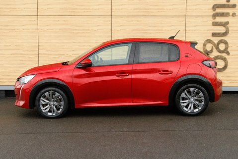 Peugeot 208 ALLURE 14