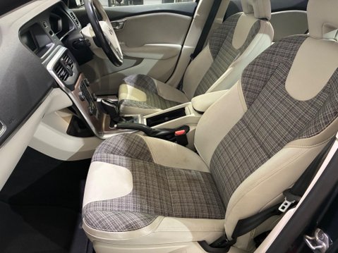 Volvo V40 1.5 T3 Auto Euro 6 (s/s) 5dr 42