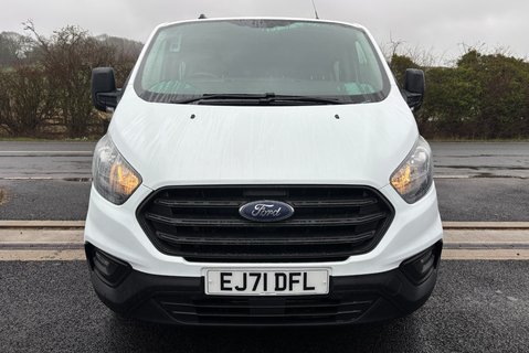 Ford Transit Custom 320 L2 Leader 130 ps DCIV with Air Conditioning 10