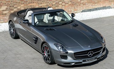 Mercedes-Benz SLS GT Roadster 4